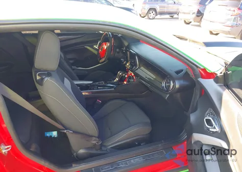 2018 Chevrolet Camaro 1Lt from USA, damaged, VIN 1G1FB1RX8J0128328